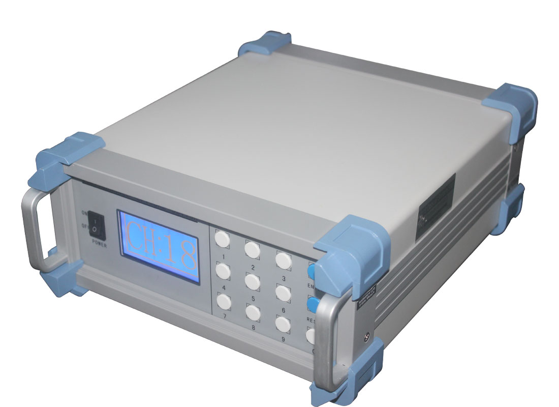 1&times;2 臺(tái)式保偏光開關(guān) - 廣西科毅光通信