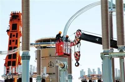 特高壓換流站光開關(guān)EMC測(cè)試現(xiàn)場(chǎng)